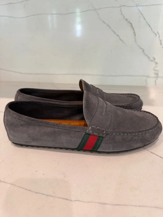 Gucci Gray Suede Loafers with Green-Red Web Detail - Picture 5 of 10